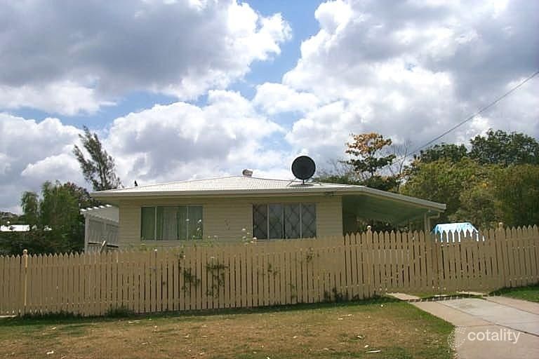 303 Saunders St, Koongal, QLD 4701