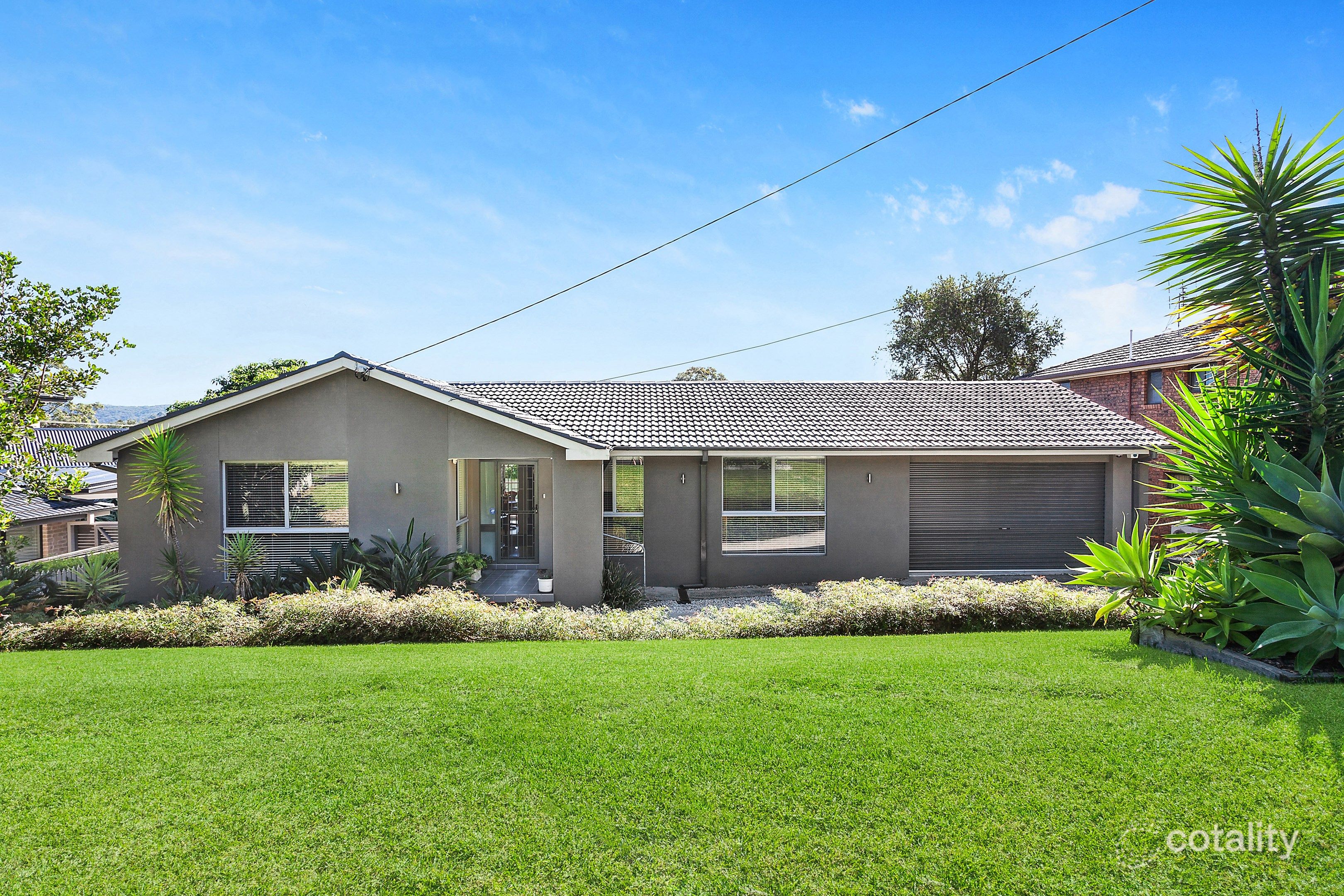 52 Beaumont Ave, Wyoming, NSW 2250