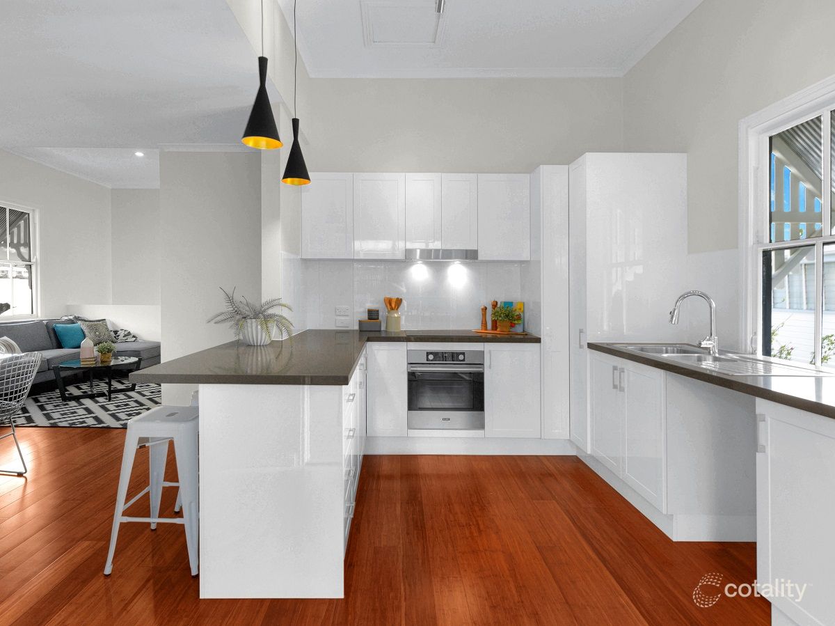 60 Kingsbury St, Norman Park, QLD 4170