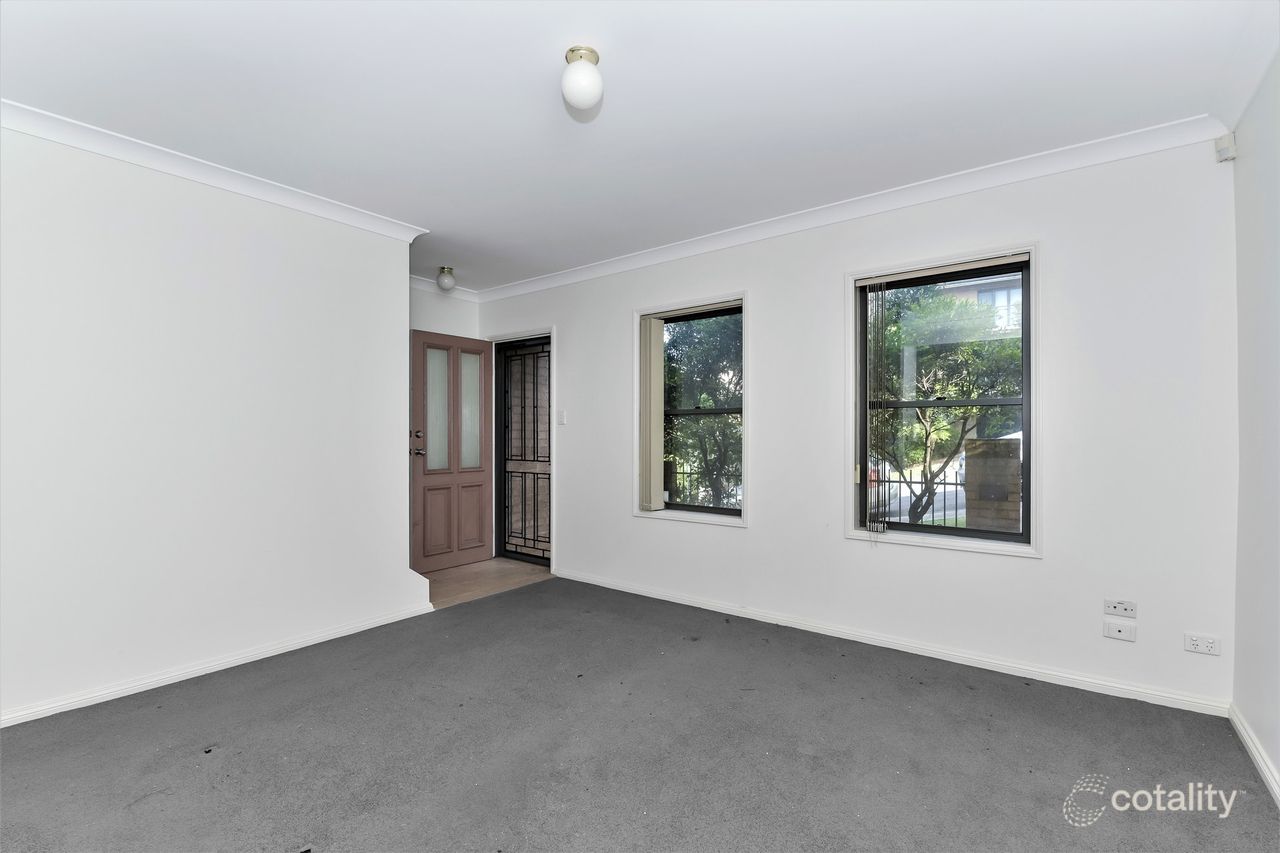 2/100 Faunce St W, Gosford, NSW 2250