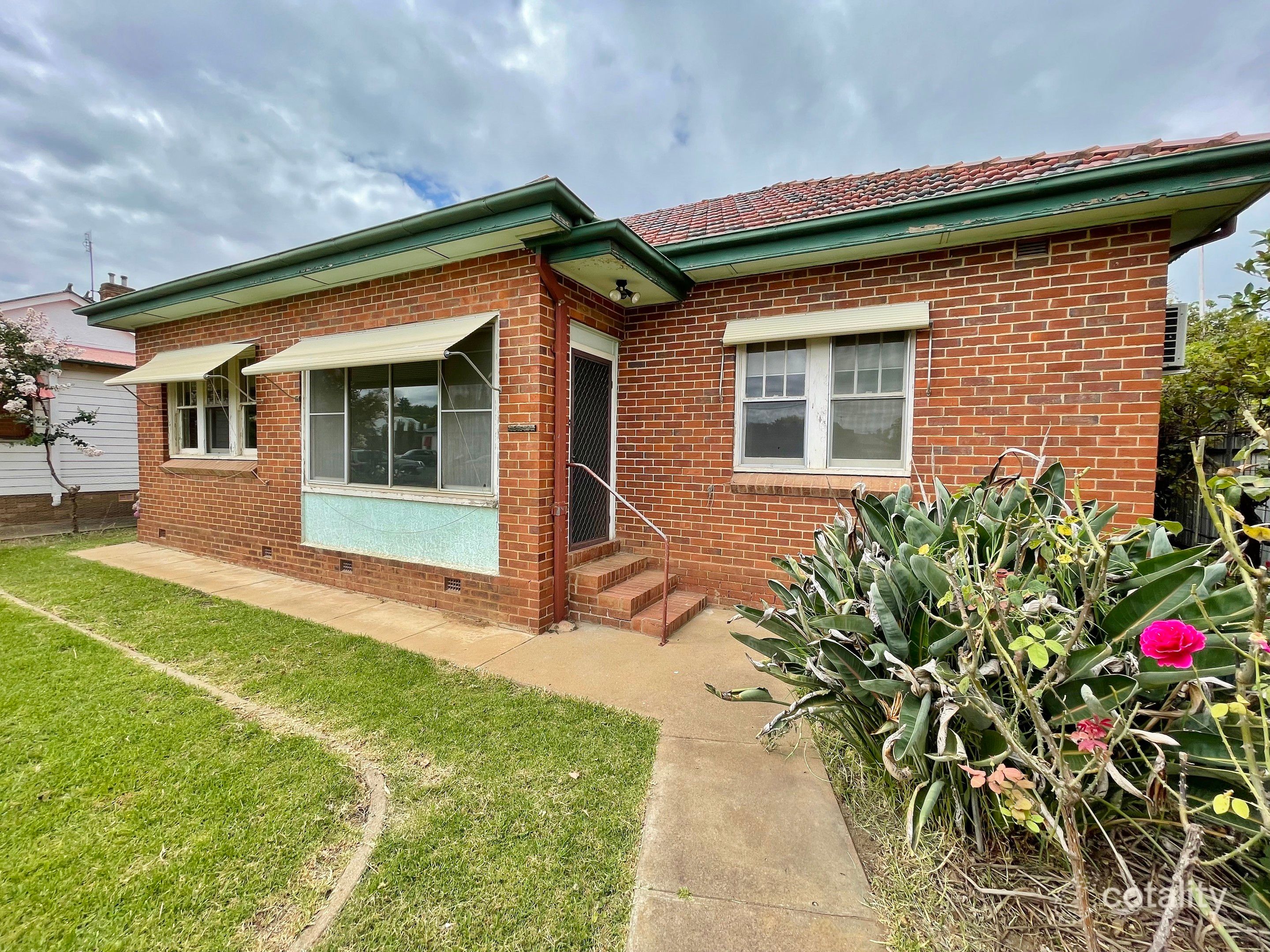 18 Boorowa St, Young, NSW 2594