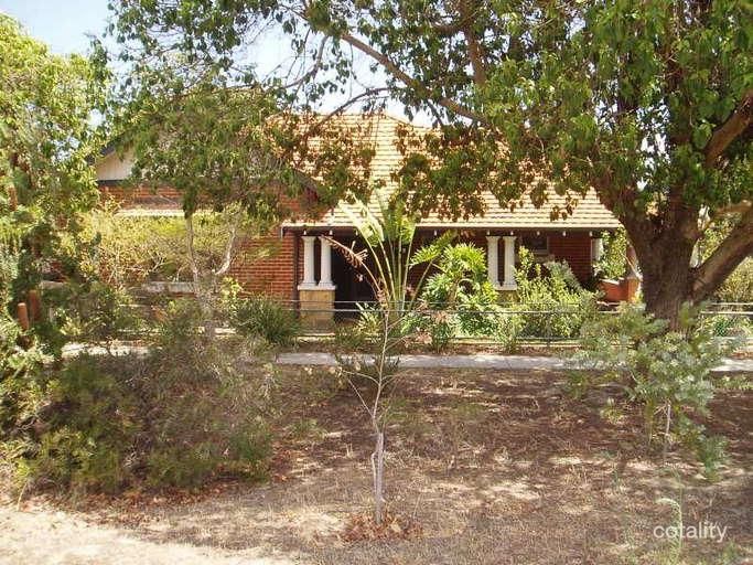 1 Lanark St, Menora, WA 6050