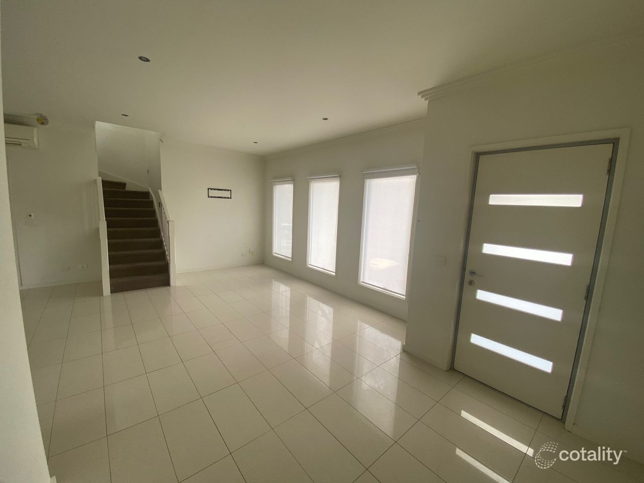 2/71 Haldane Rd, Niddrie, VIC 3042