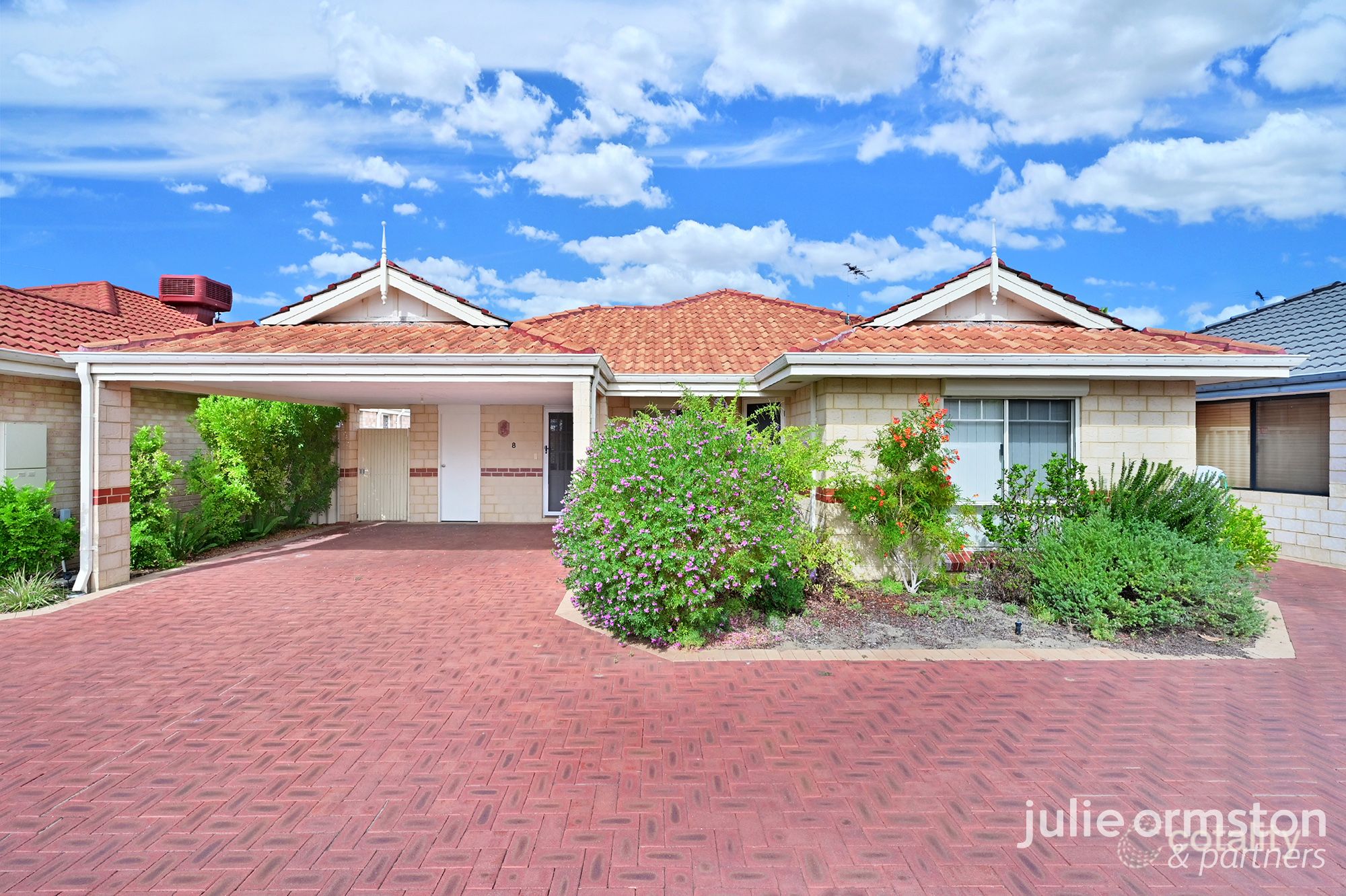 8/10 Siderno Rise, Hocking, WA 6065