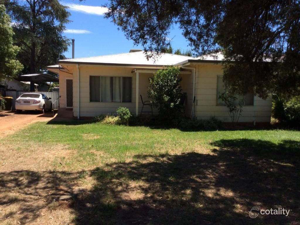 176 Dandaloo St, Narromine, NSW 2821