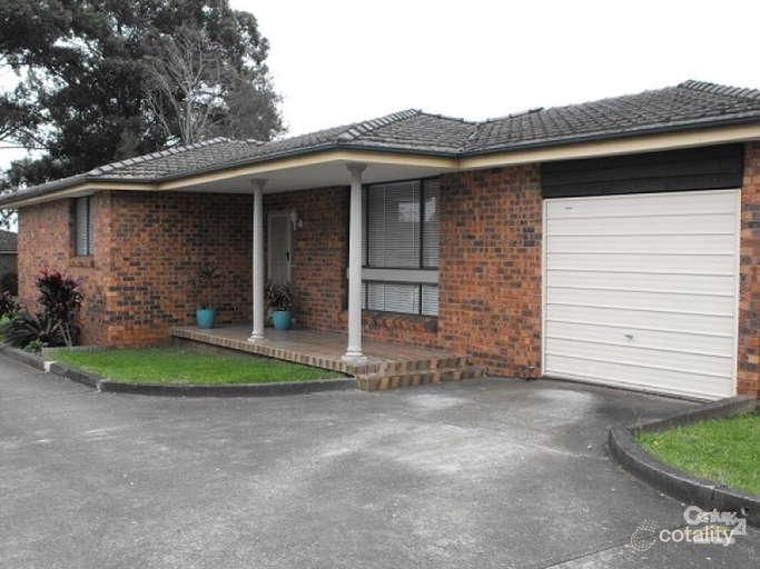 2/66 Manahan St, Condell Park, NSW 2200