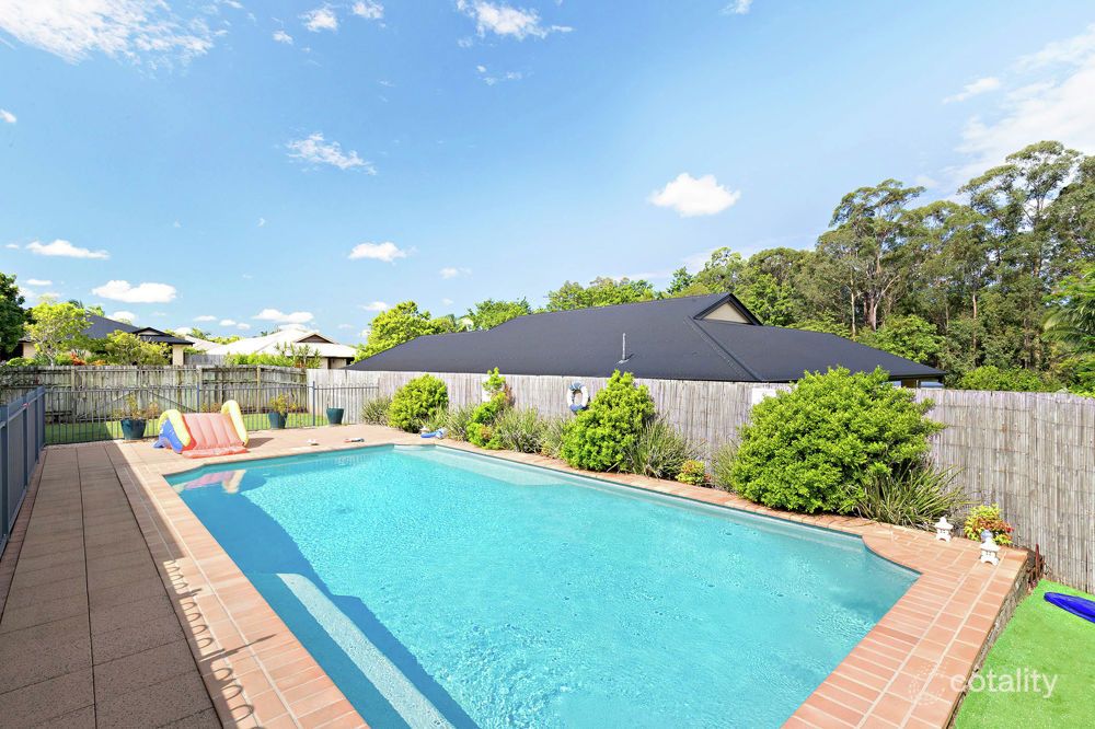 8 Red Jacket Ct, Palmwoods, QLD 4555