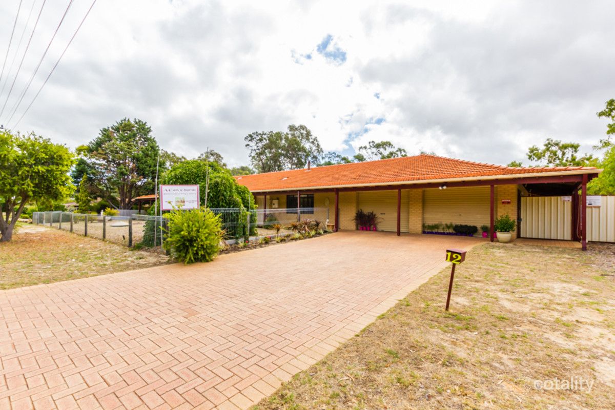 12 Battersea Rd, Canning Vale, WA 6155