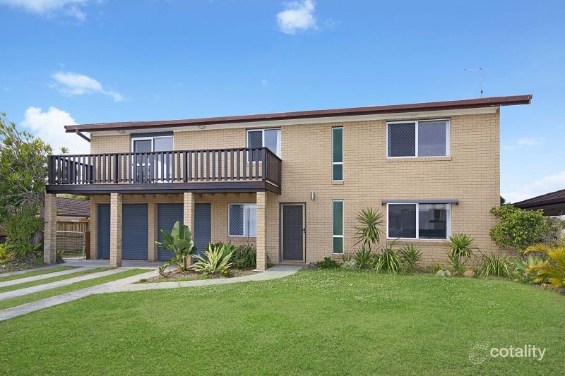 3 Wattle Dr, Yamba, NSW 2464