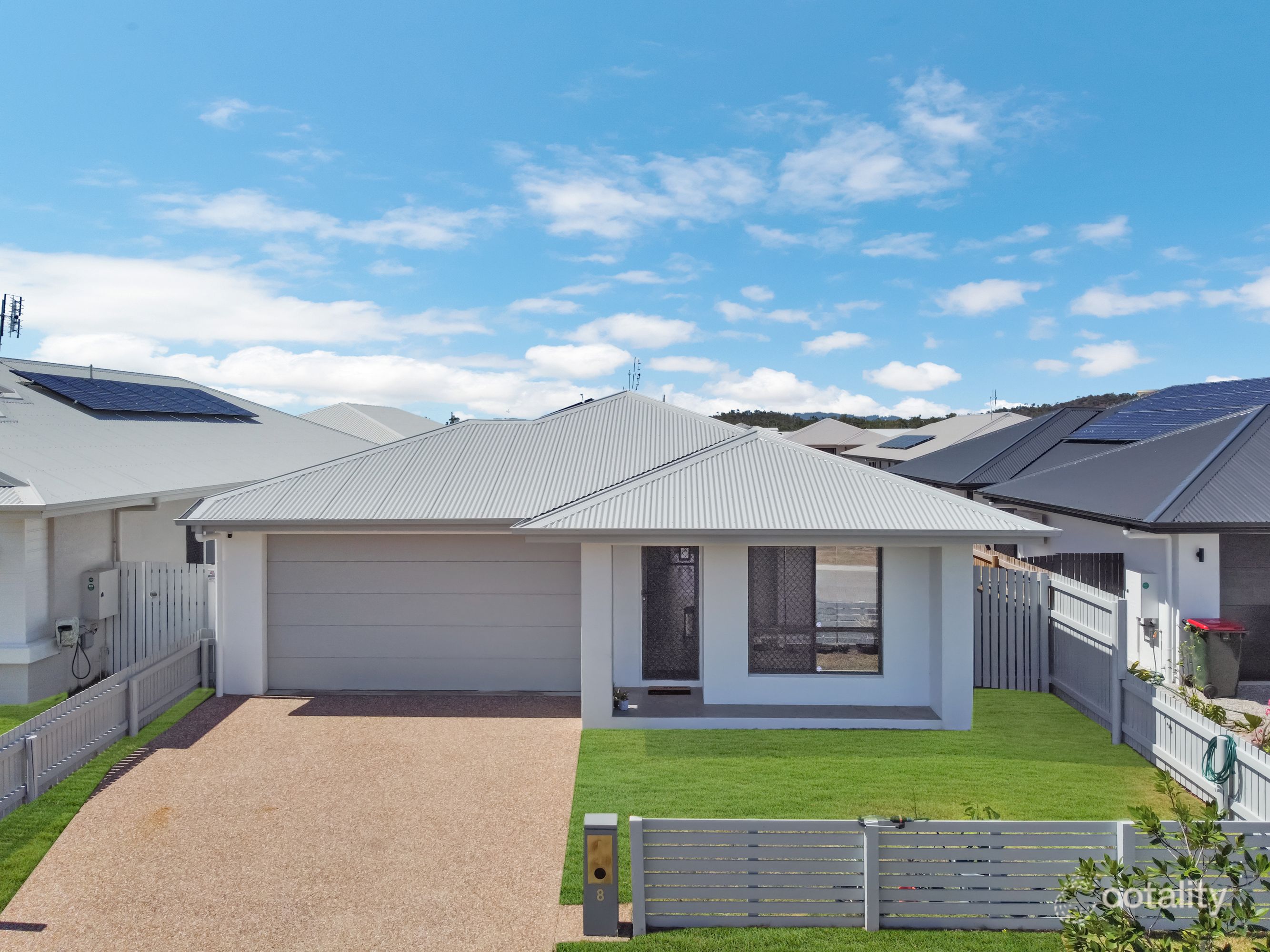 8 Drakeford St, Shaw, QLD 4818