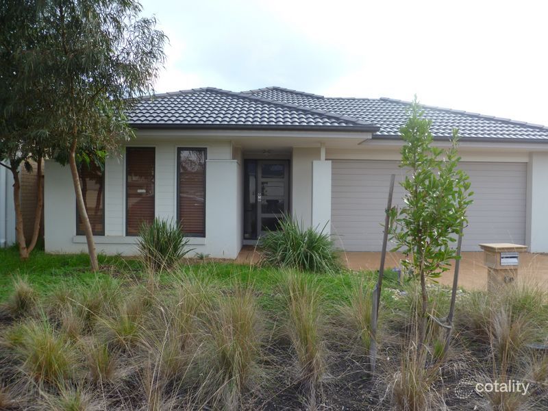 20/2 Barton Dr, Sandhurst, VIC 3977