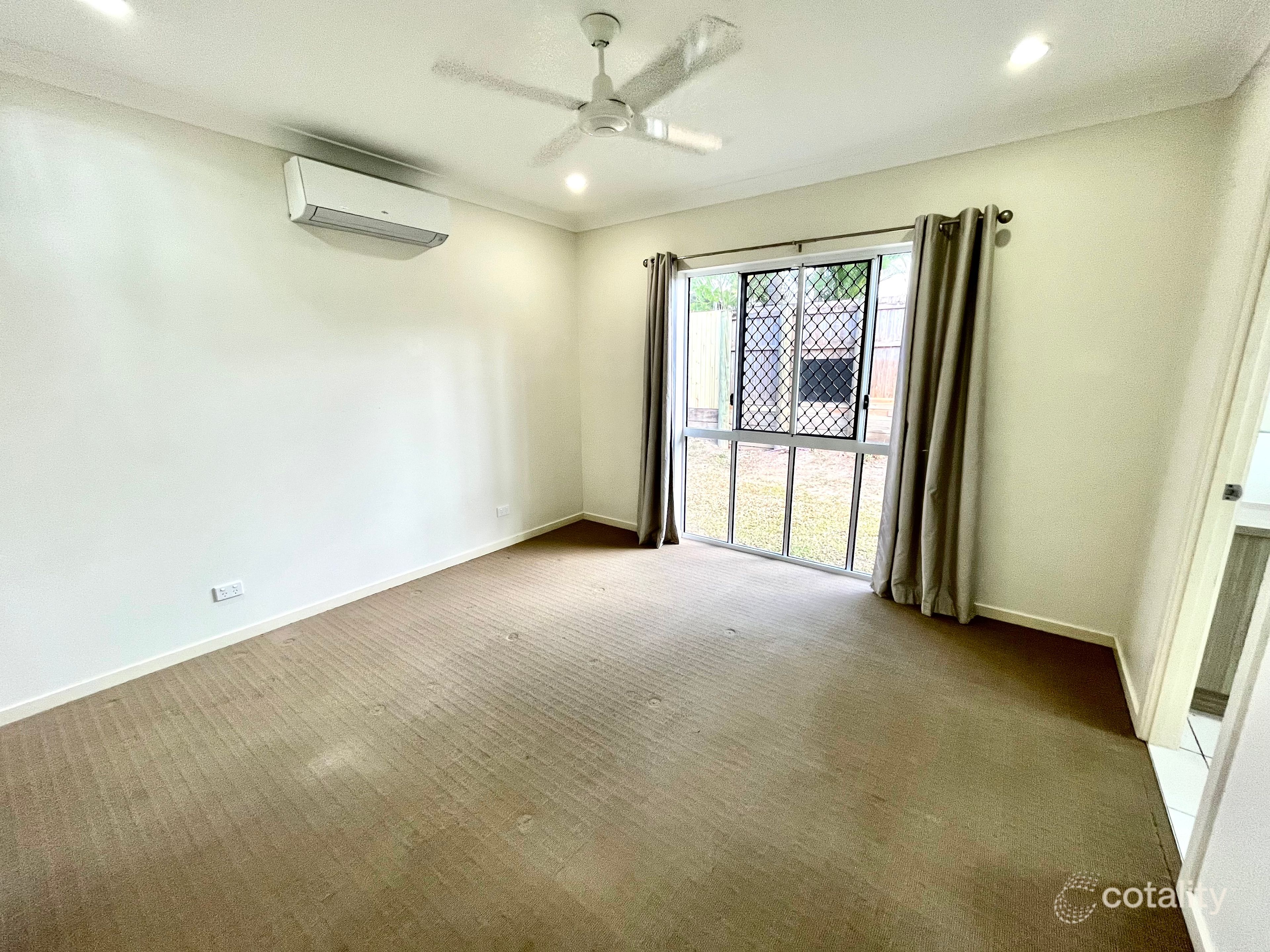 10 Sandridge, Smithfield, QLD 4878