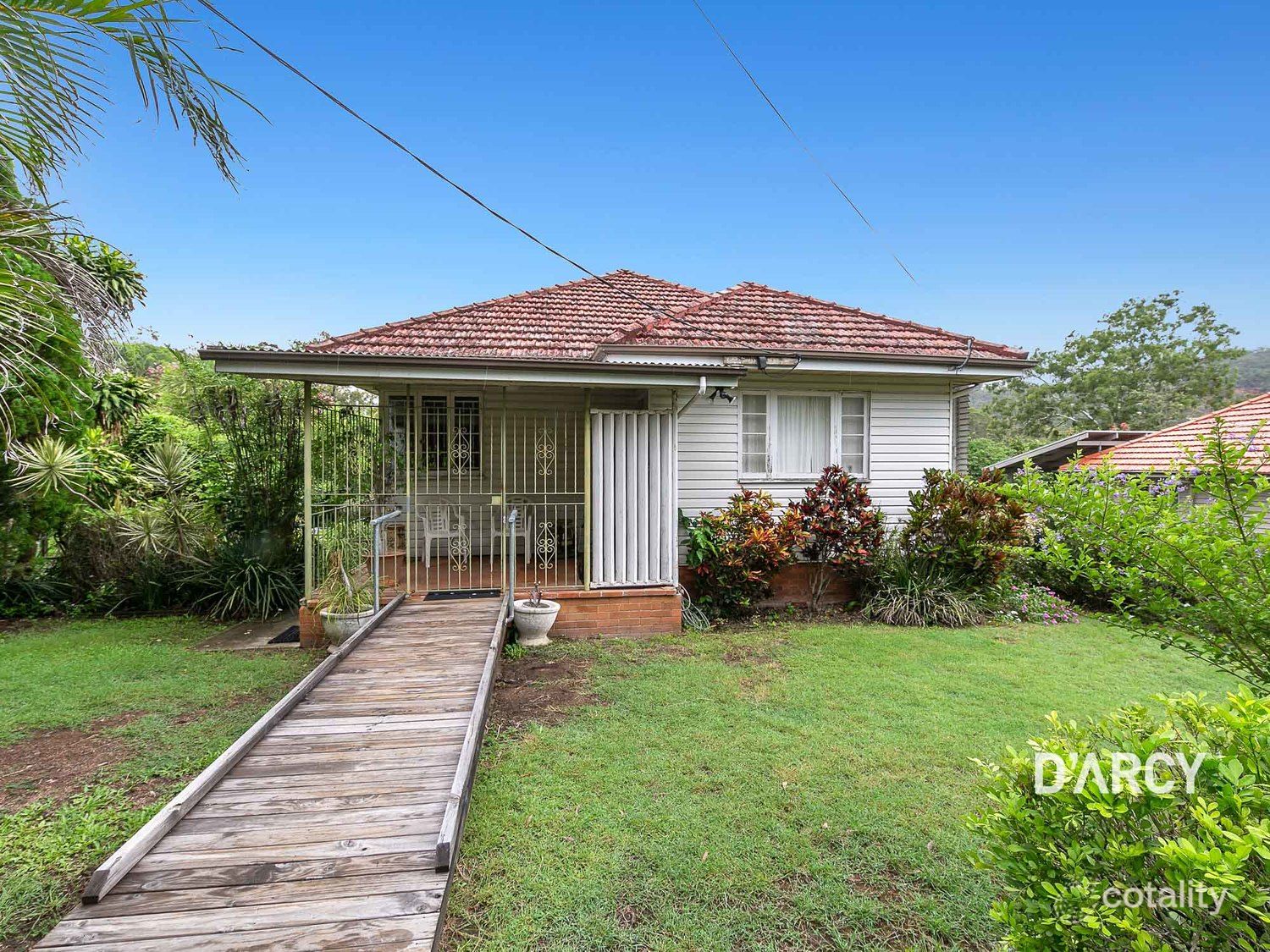 542 Waterworks Rd, Ashgrove, QLD 4060