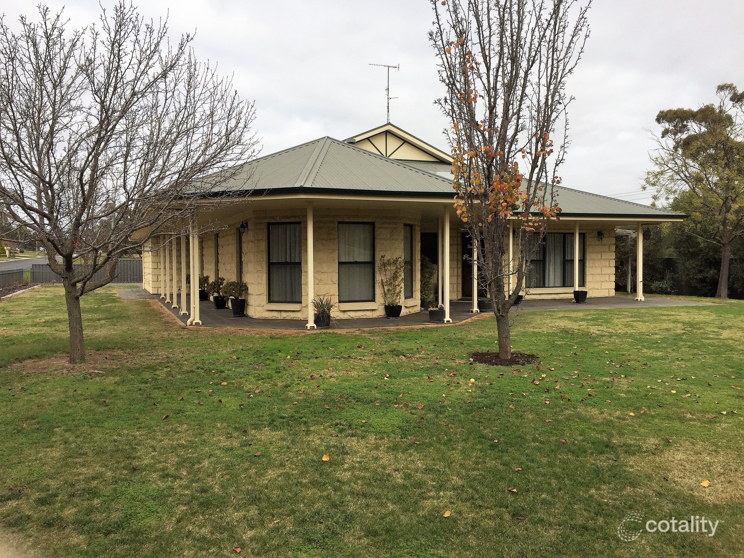 1 Mclean Ave, Bordertown, SA 5268