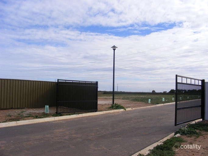 683a Whites Rd, Globe Derby Park, SA 5110