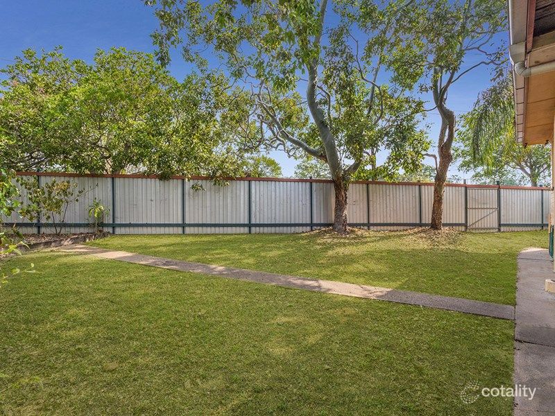 38 Mansted St, Holland Park West, QLD 4121