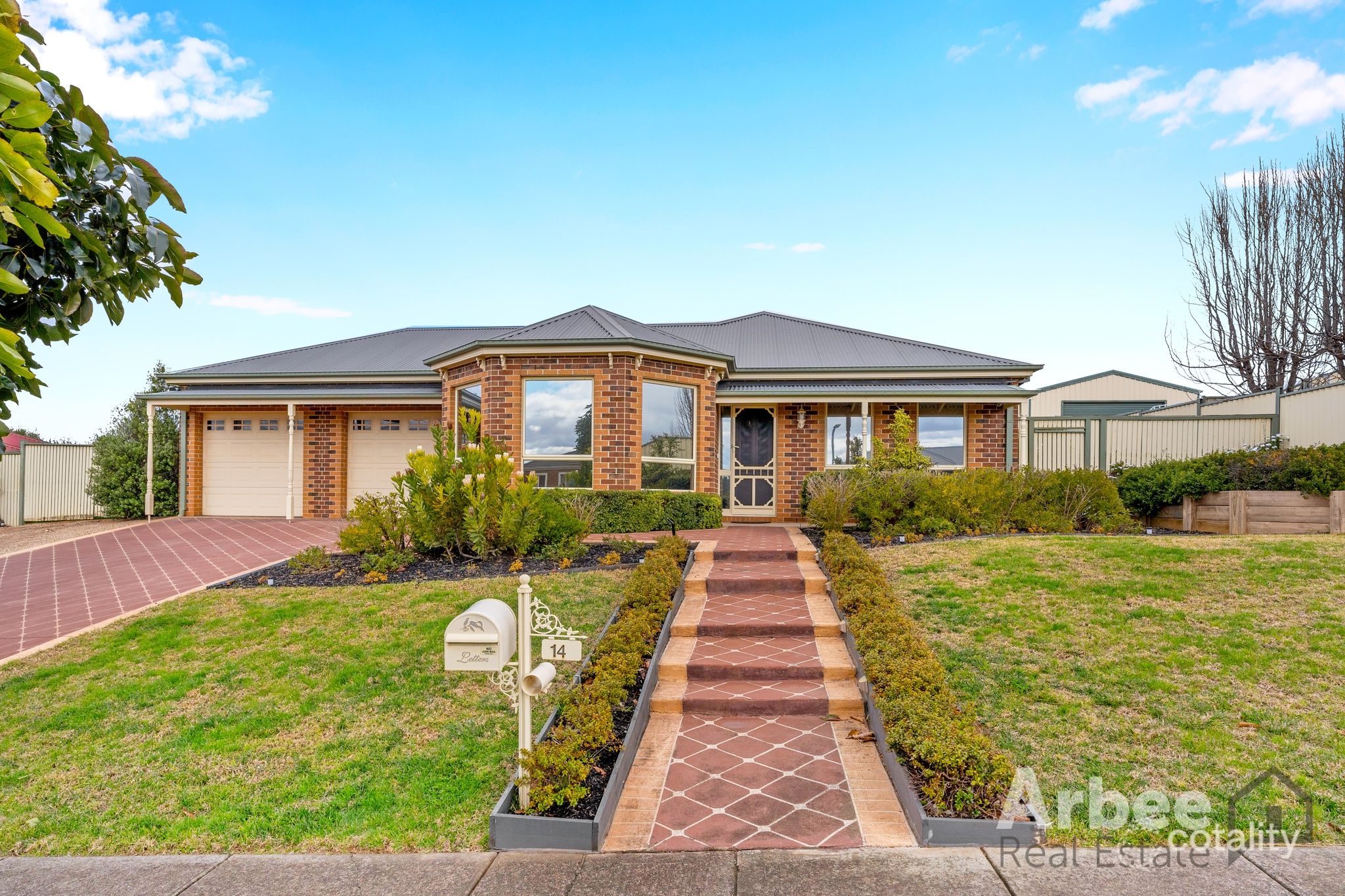 14 Maddison Cct, Darley, VIC 3340