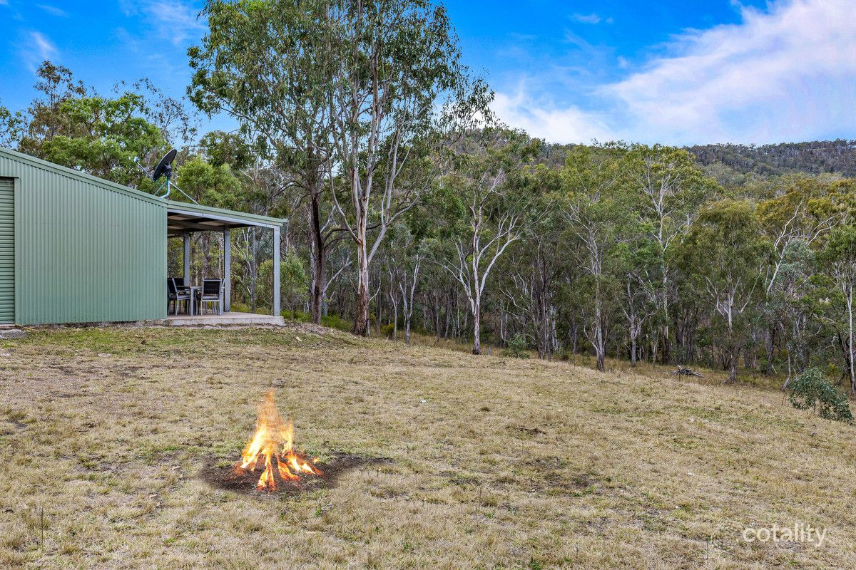221 Hendrie Rd, Upper Pilton, QLD 4361