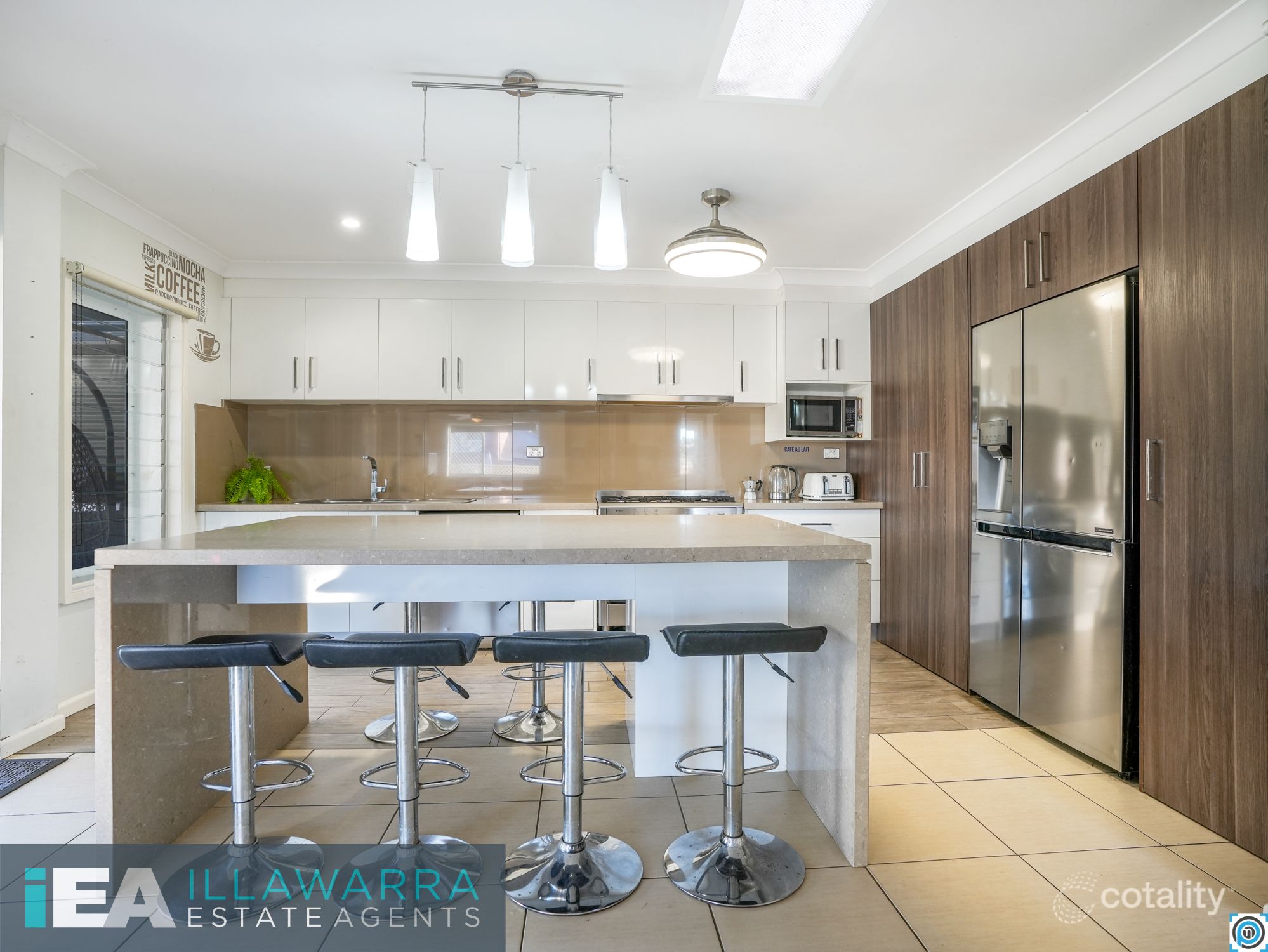 32 Gordon Ave, Oak Flats, NSW 2529