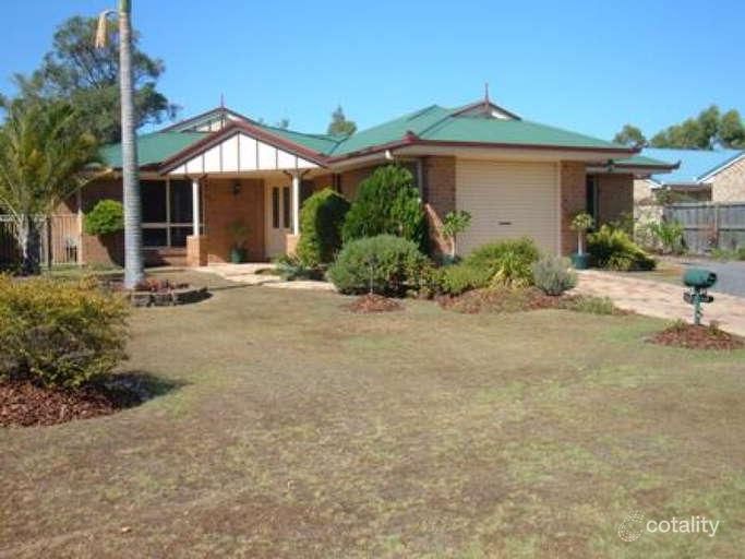 17 Cassandra Cres, Urangan, QLD 4655