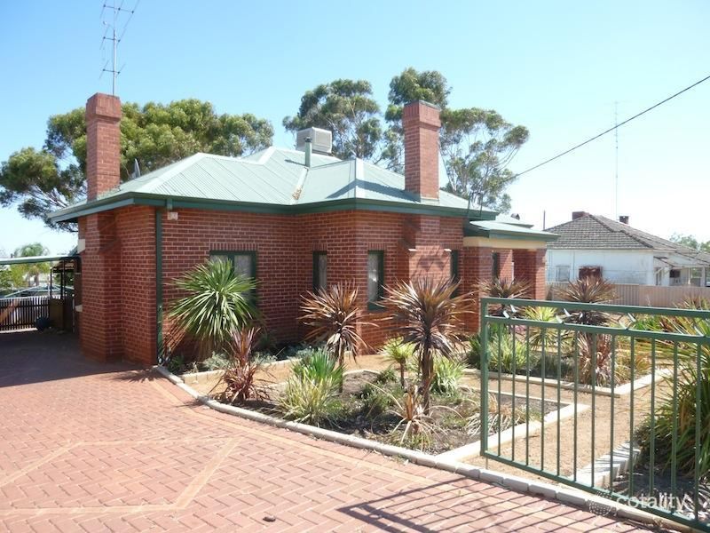 11 Uralia Tce, Northam, WA 6401