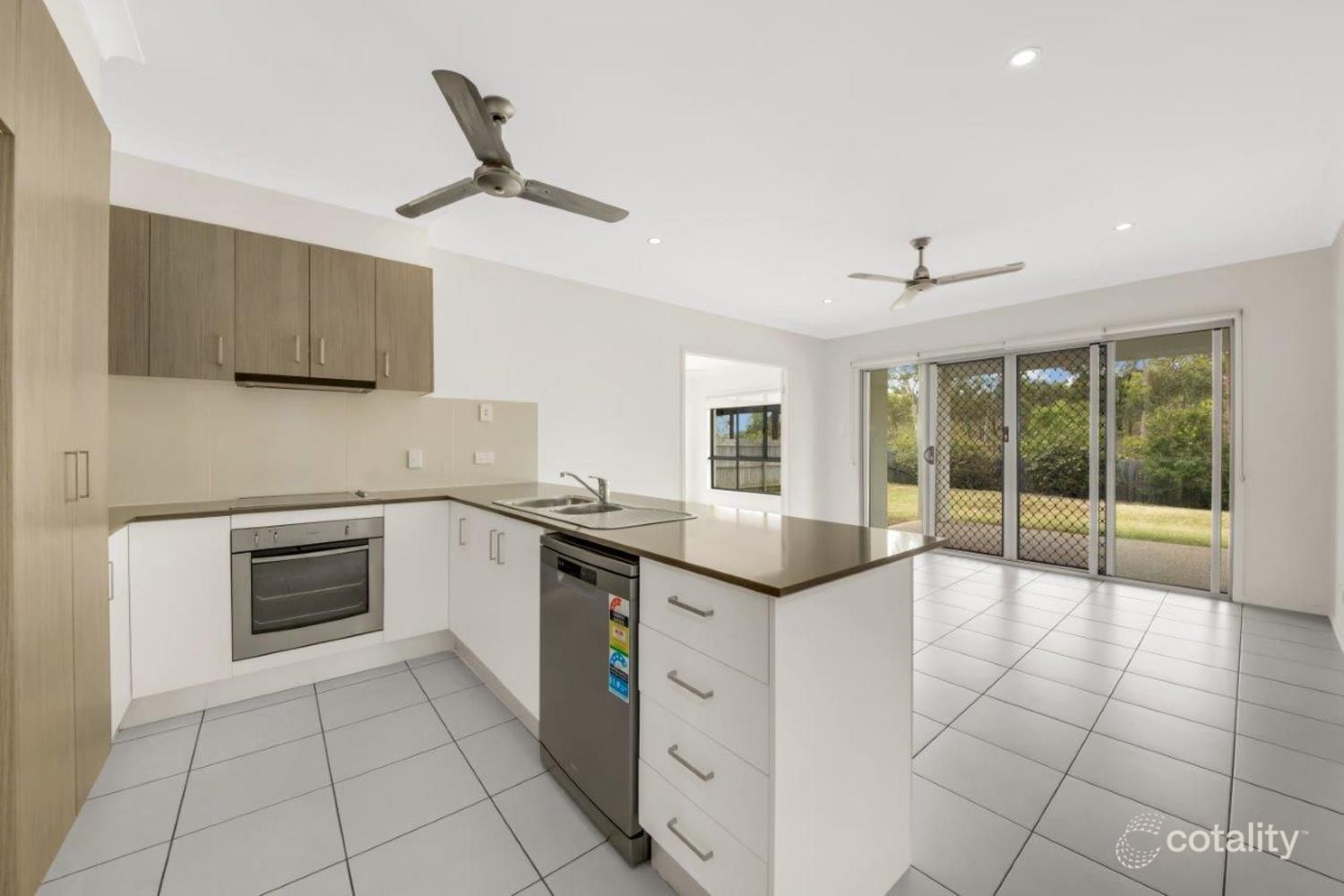 17 Shearwater Dr, Glen Eden, QLD 4680