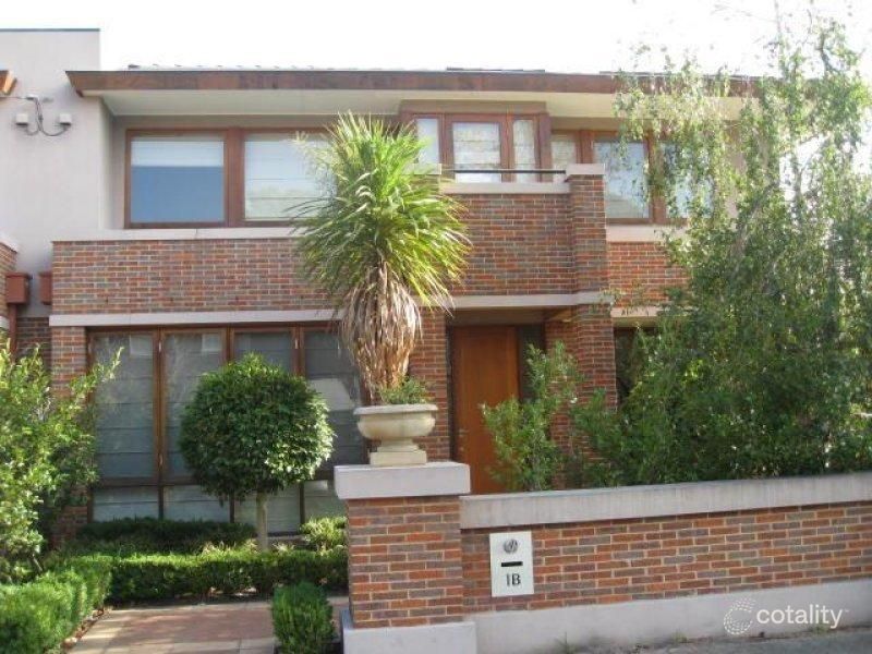 1b Lynedoch Ave, St Kilda East, VIC 3183