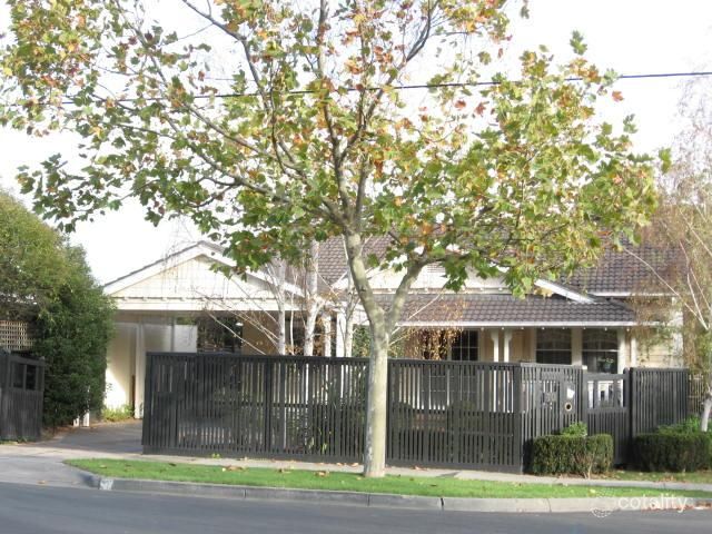 2/70 Albion Rd, Box Hill, VIC 3128