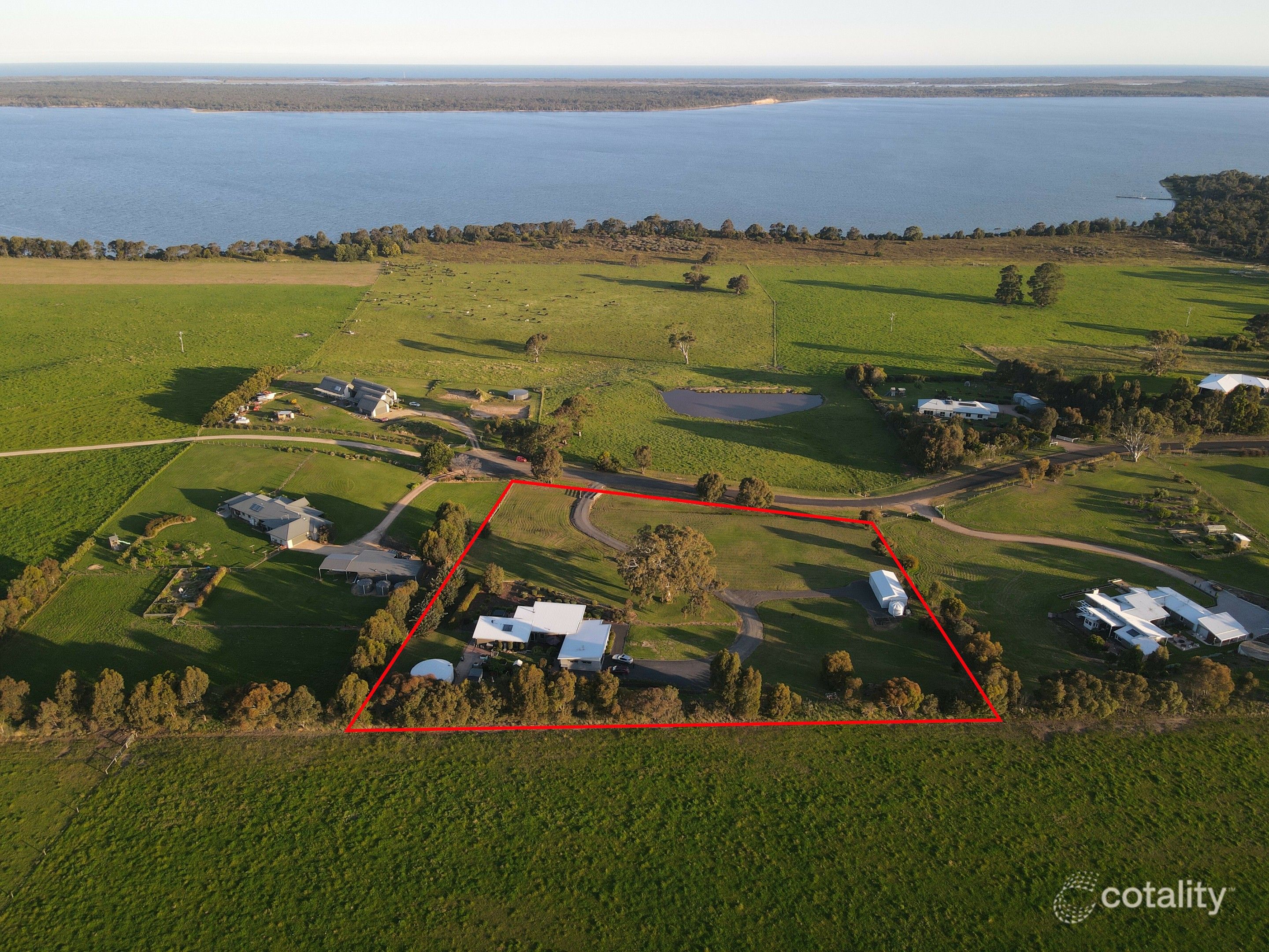 125 Williamson Rd, Forge Creek, VIC 3875