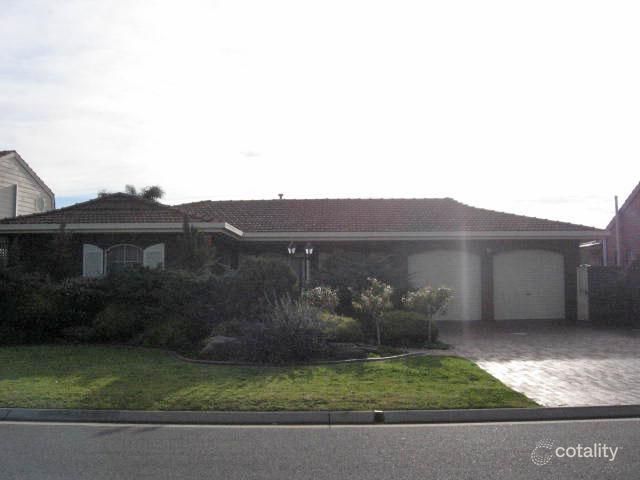 9 Martinique Ct, West Lakes, SA 5021