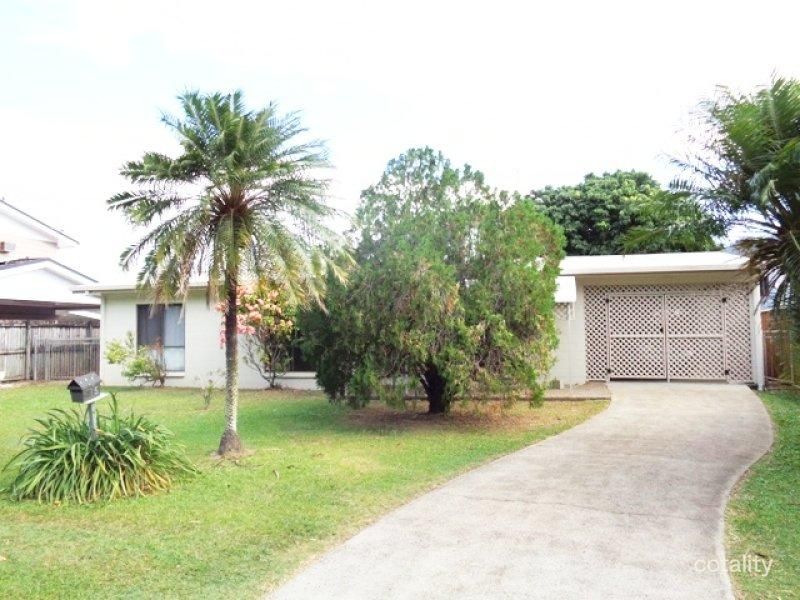 415 Mccoombe St, Mooroobool, QLD 4870