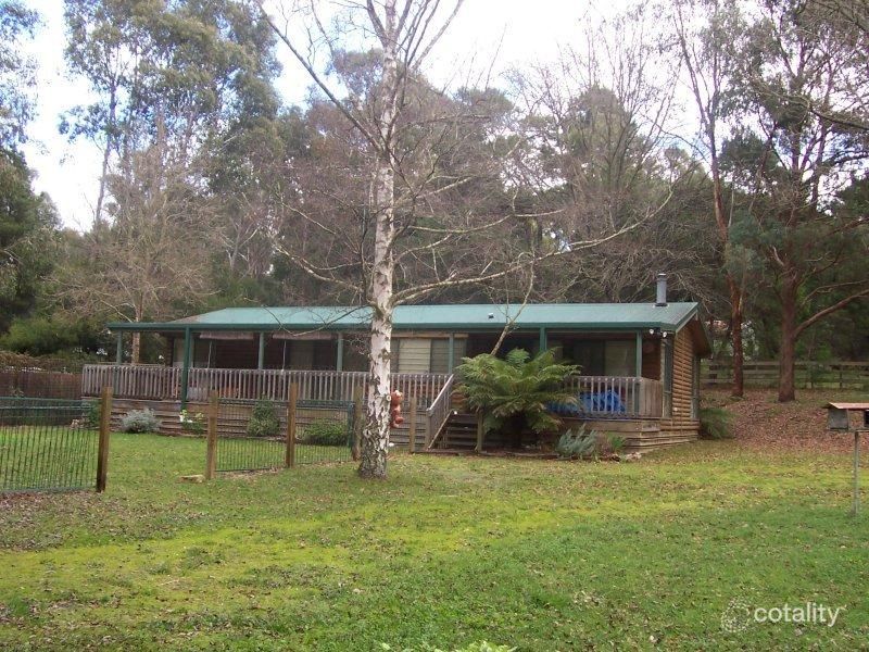 132 Golden Point Rd, Blackwood, VIC 3458