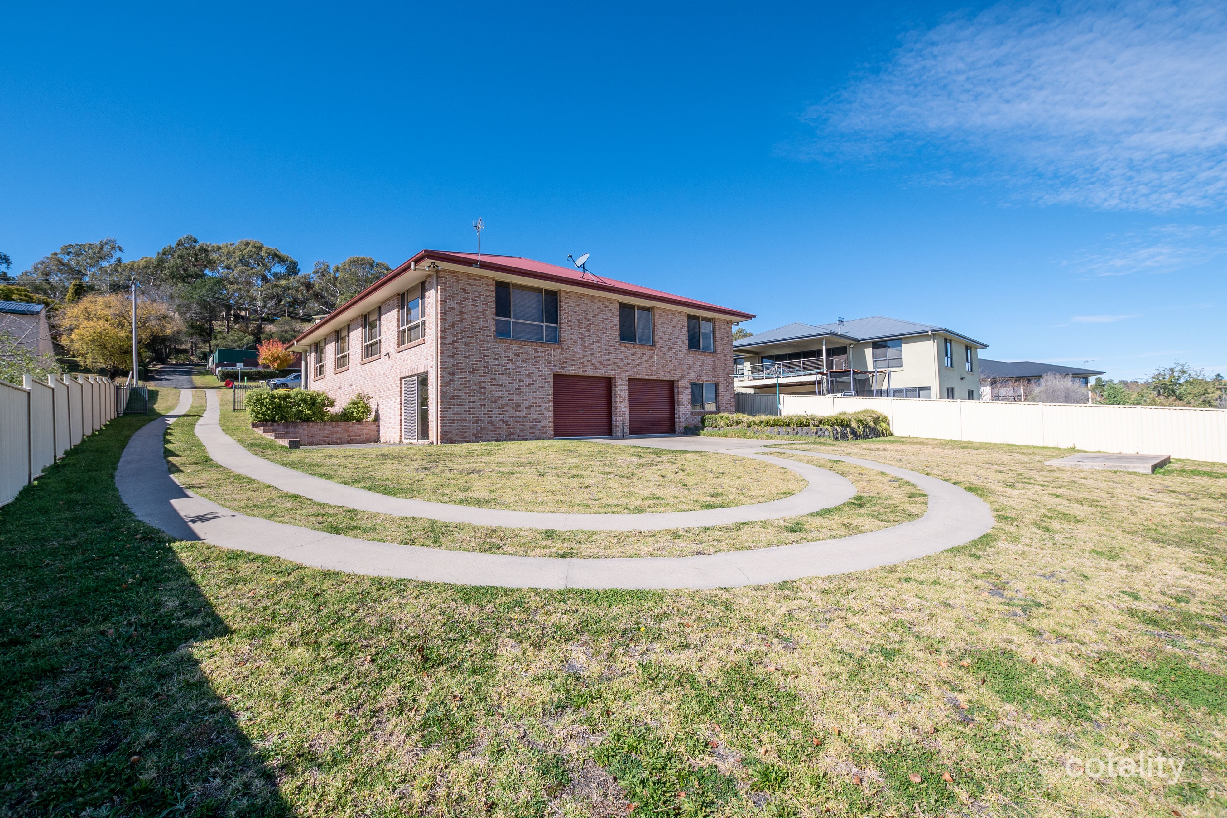16 Bates Ave, Glen Innes, NSW 2370