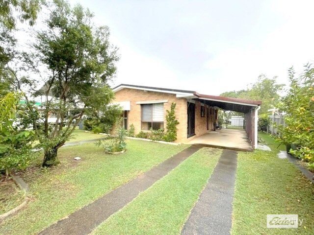 84 Bideford St, Torquay, QLD 4655