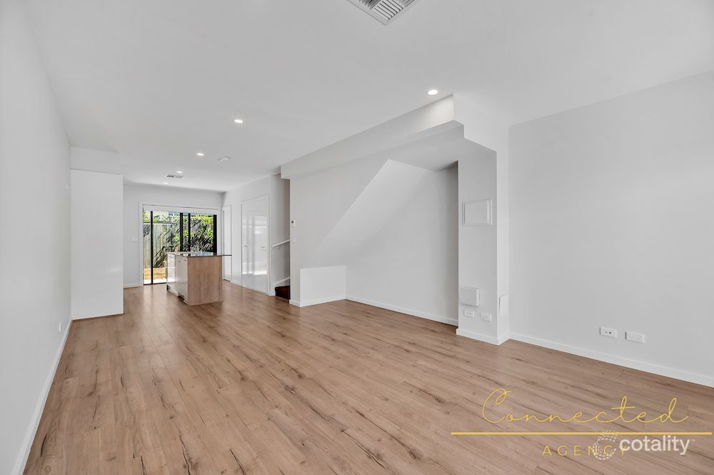 64/16-18 Cornelius St, Coombs, ACT 2611