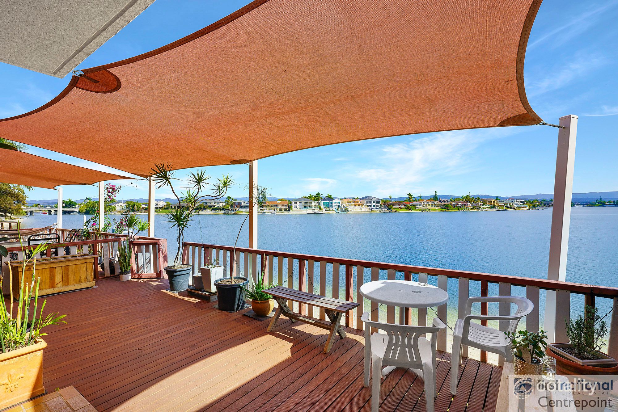2/41 Duet Dr, Mermaid Waters, QLD 4218