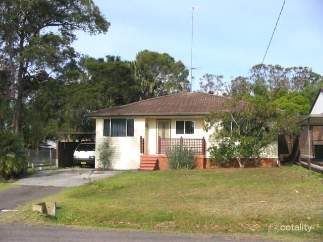 13 Chetwynd Ave, Berkeley Vale, NSW 2261