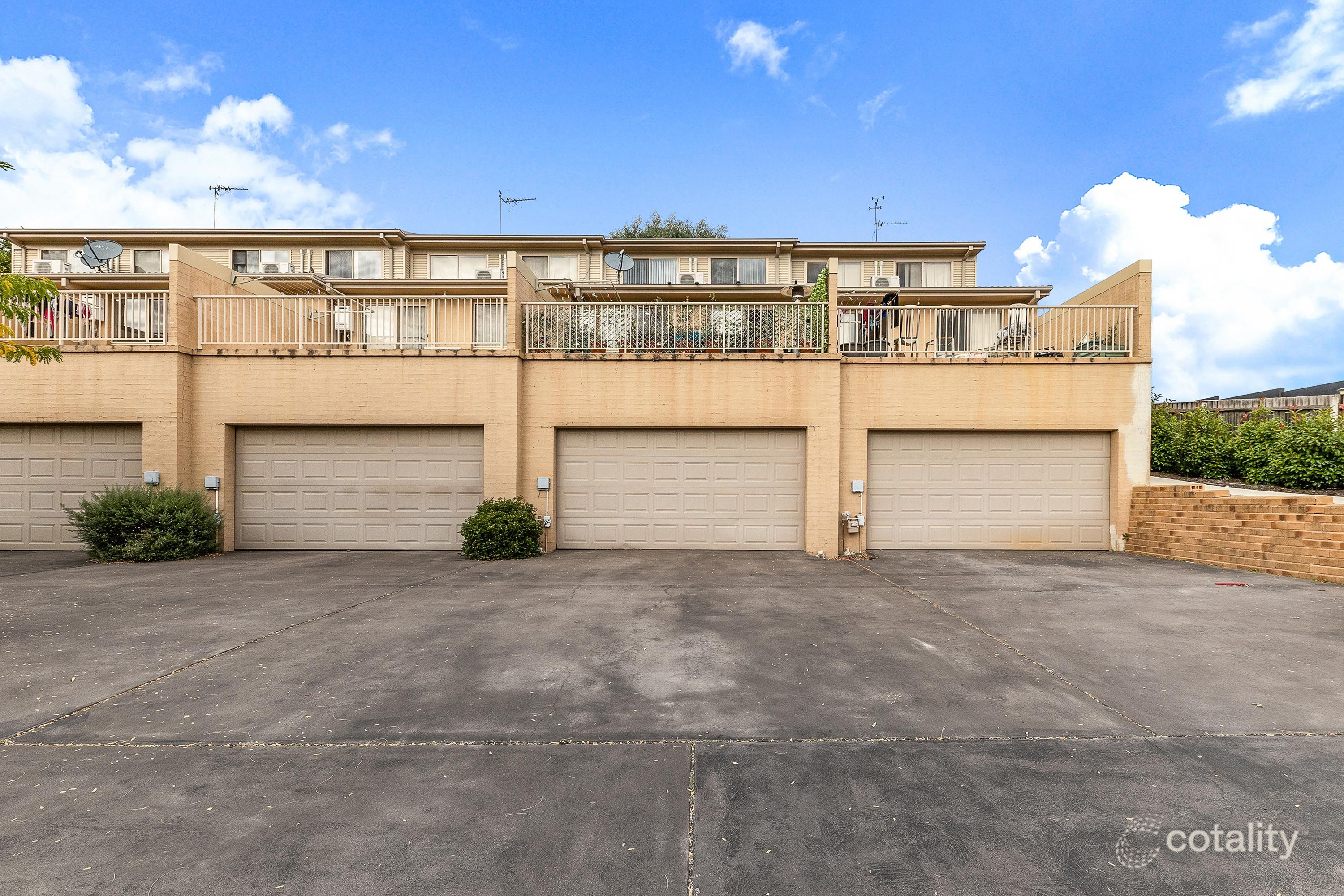 17/6 Doeberl Pl, Karabar, NSW 2620