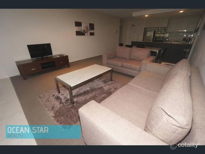 2111/2 Activa Way, Hope Island, QLD 4212