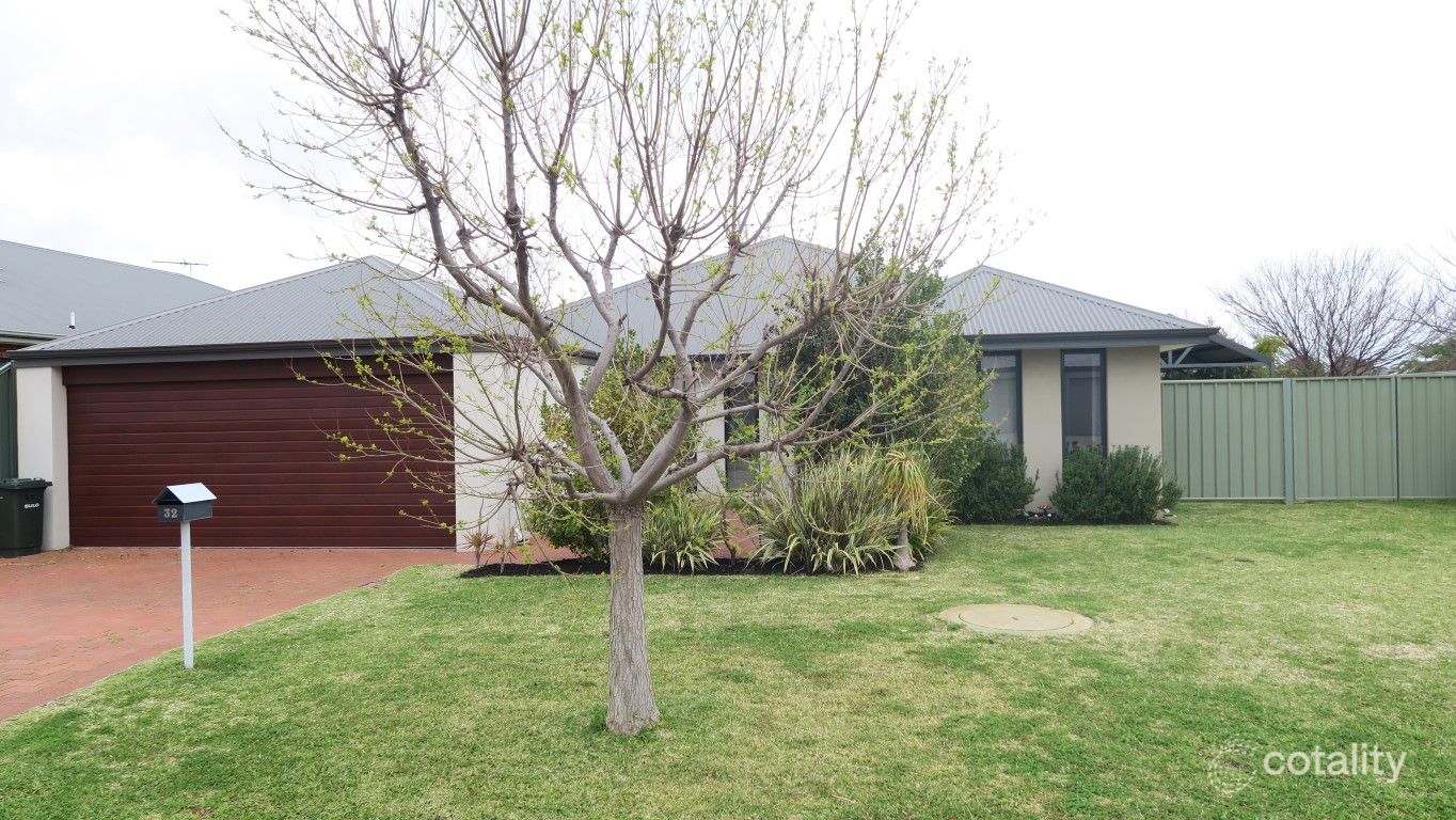 32 Drummond Gdns, Helena Valley, WA 6056