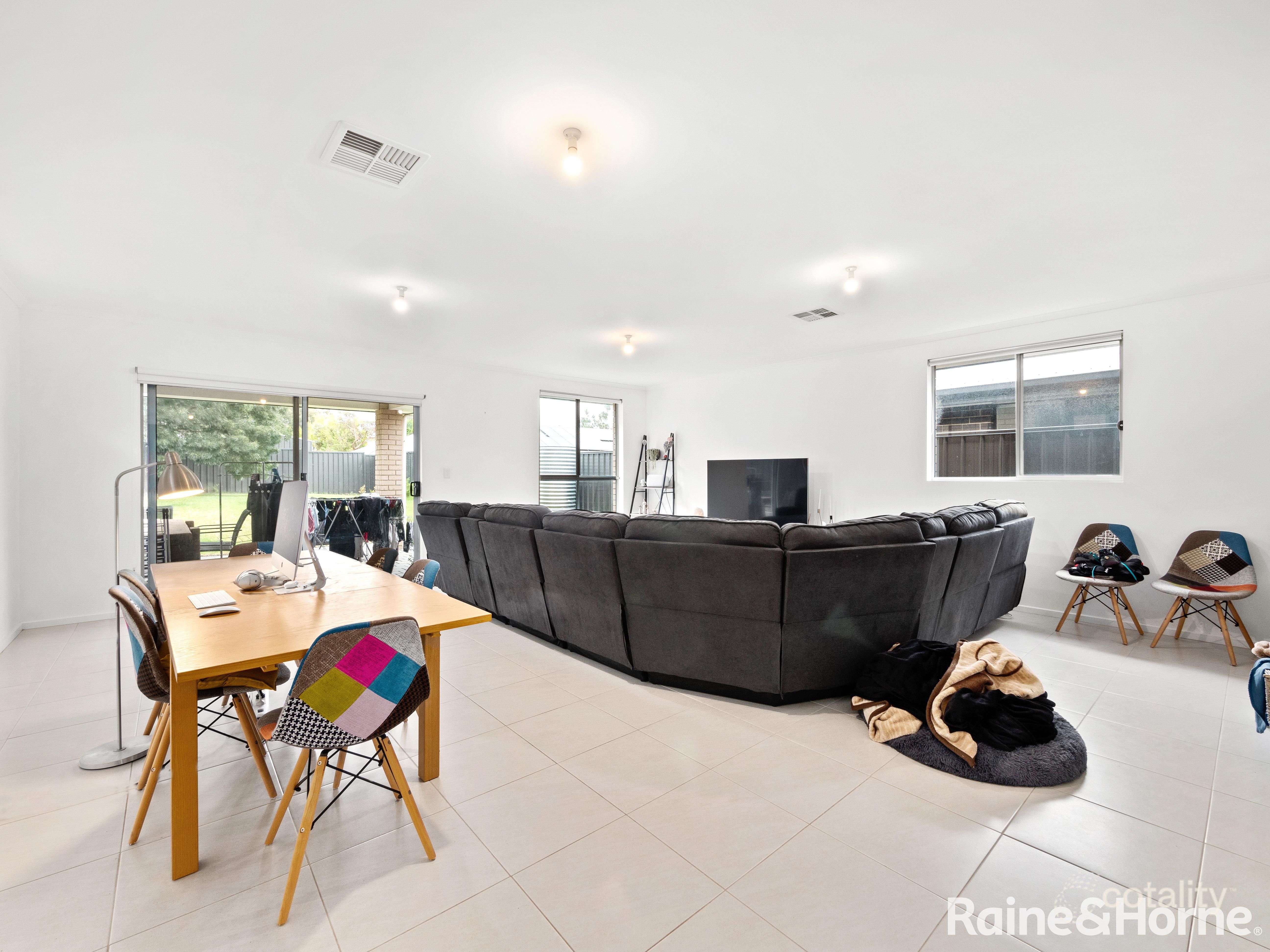 21 Mataro Rd, Hope Valley, SA 5090