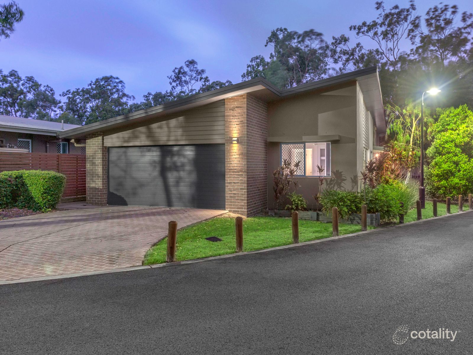 1/24 Barrine Pl, Parkinson, QLD 4115