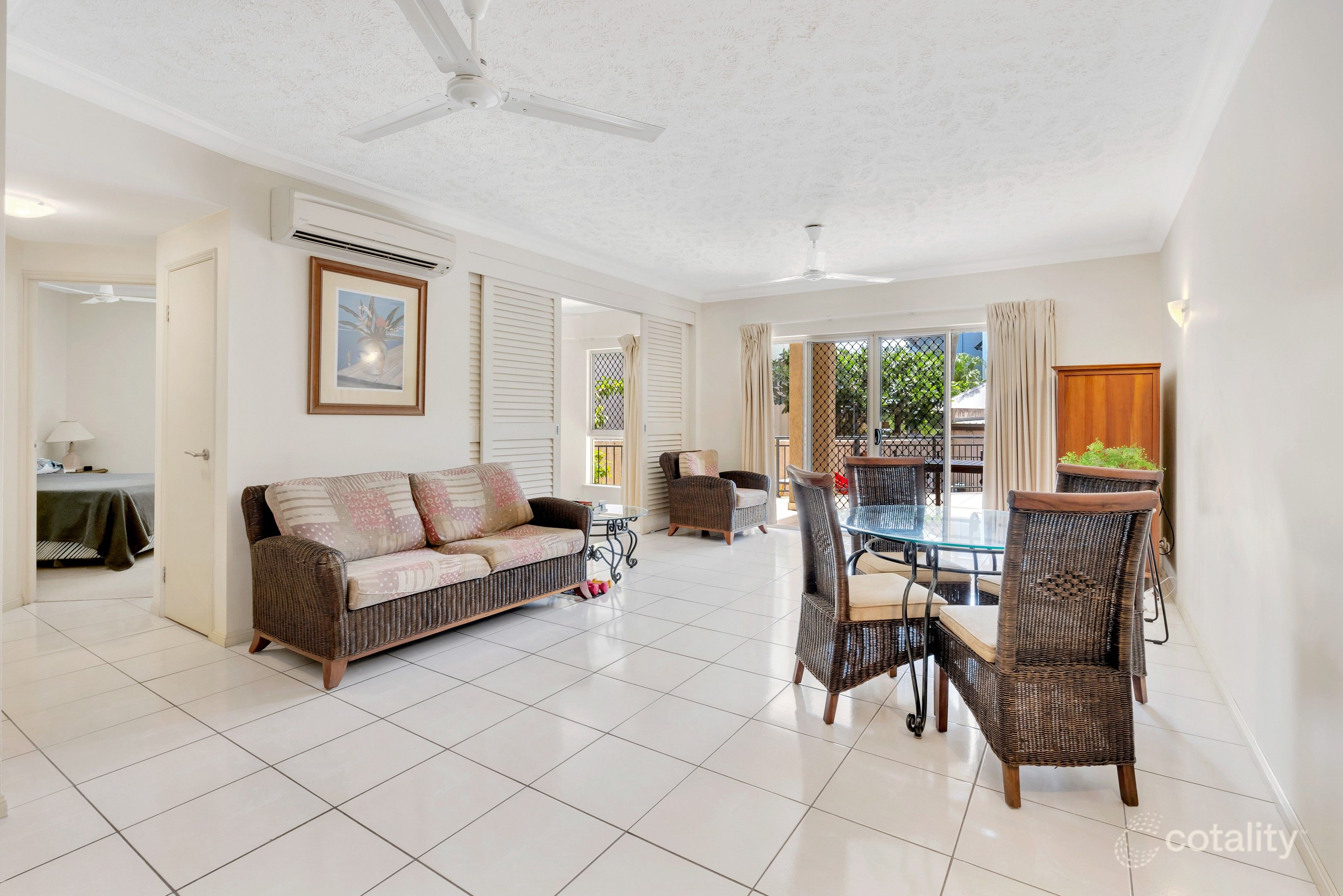 1718/2-10 Greenslopes St, Cairns North, QLD 4870