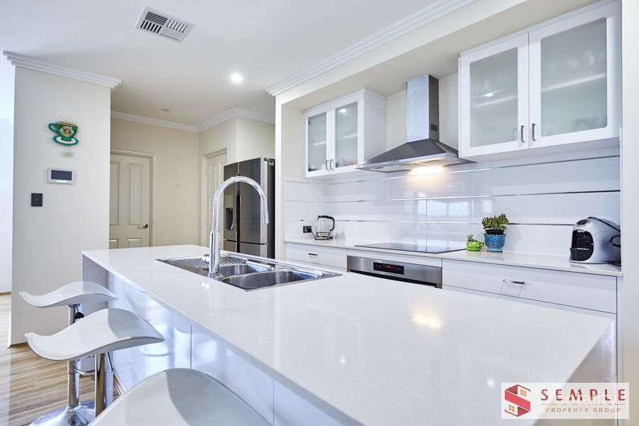 23 Mclaren Ave, Beeliar, WA 6164