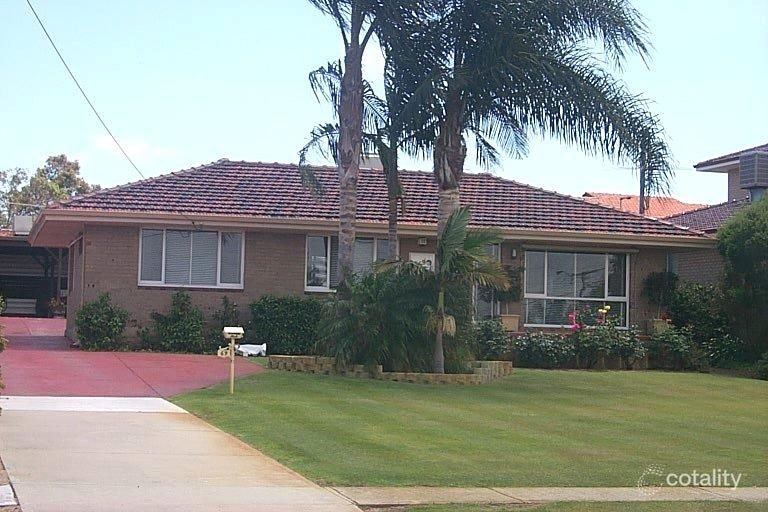 69 Oswald St, Innaloo, WA 6018