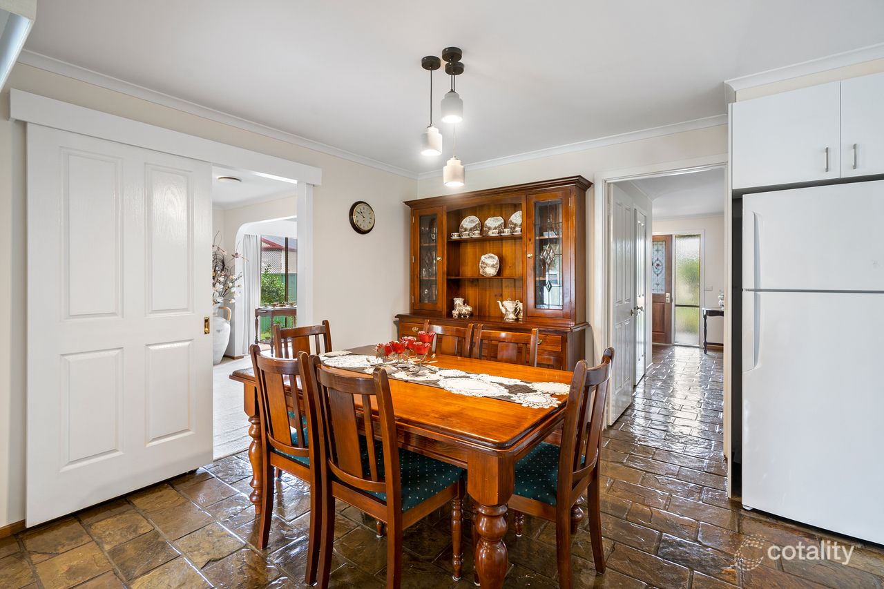 5 Lubbrook Cl, Ferntree Gully, VIC 3156