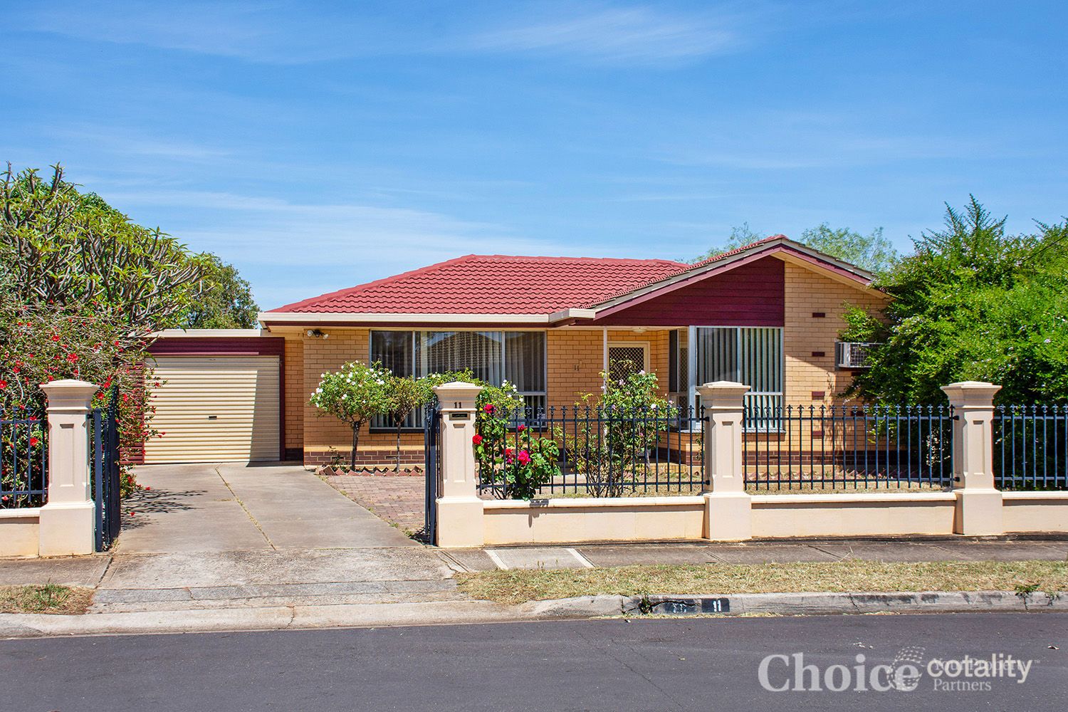 11 Glover Ave, Pooraka, SA 5095