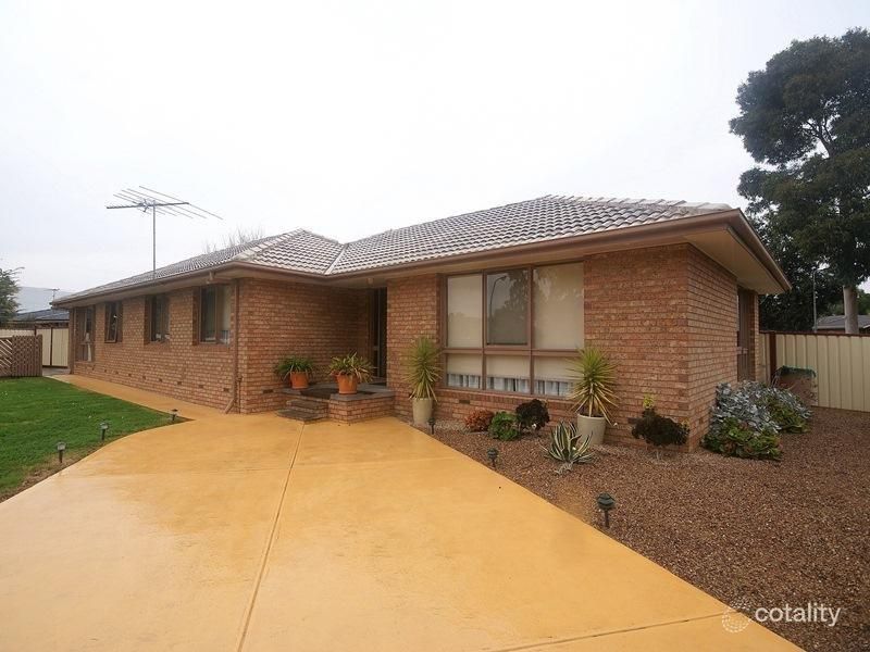 1 Rethel Cl, Keilor Downs, VIC 3038
