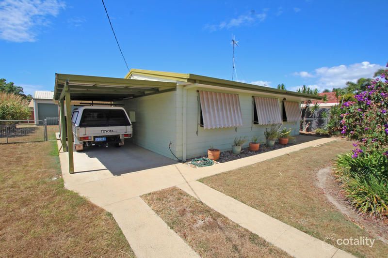 8 Robertson St, Kepnock, QLD 4670