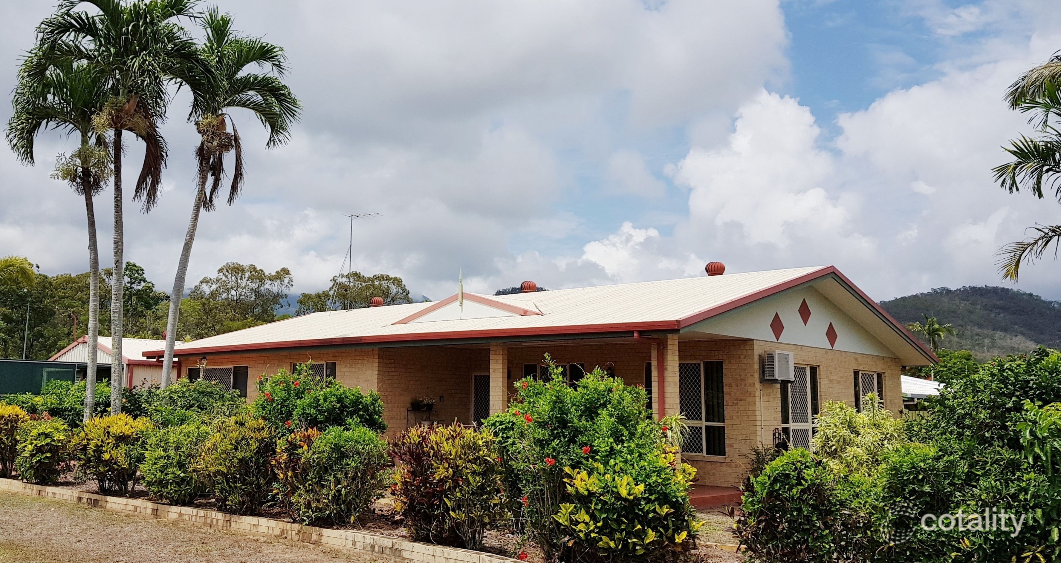 3 Ferguson St, Cardwell, QLD 4849